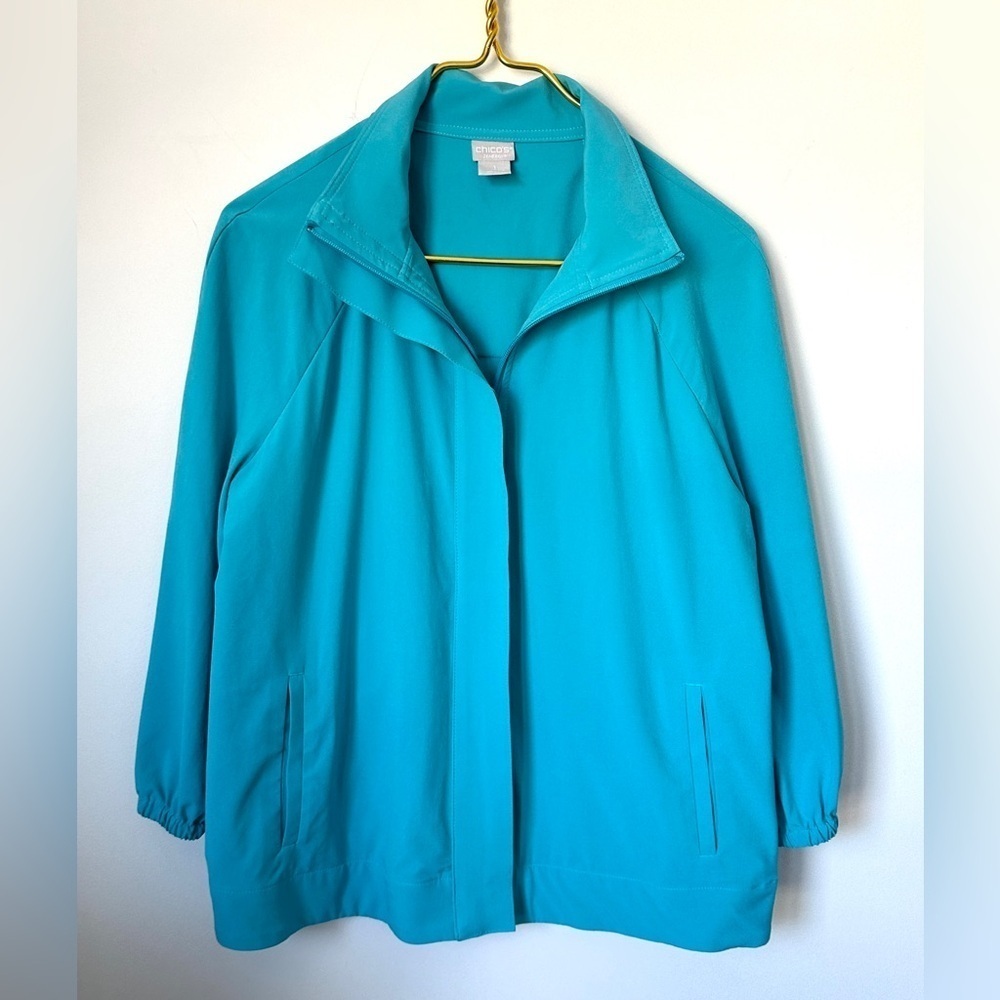 Chico’s Zenergy Teal Blue Lightweight Athletic Zip Up Jacket Size 1 (US Medium) - Picture 1 of 8